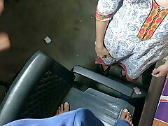 Electrician ka kala mota bada lund dekh bhabhi apne aap ko rok nhi payi HD clear hindi audio desi Indian porno fuckfest movie