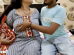 dost ki maa chod di. hindi xxx vídeo