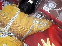 desi cachonda bhabhi disfrutó de una gran polla desi en todas las posiciones increíbles