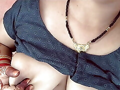 suman le encanta mear mientras orgasam