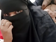 Pakistani Stepmother In Hijaab Fucked By Stepson