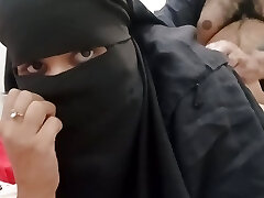 pakistanische stiefmutter im hijaab von stiefsohn gefickt