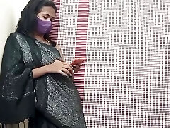 Tamil chick fucked by tamil boy. Use your Headsets for nicer experience. Best story with blowjob
