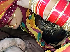 Beautiful Indian newly married wife home fuck-fest saree Desi video