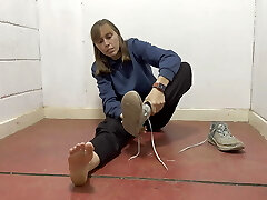 Tramp dirty smelly foot humiliation