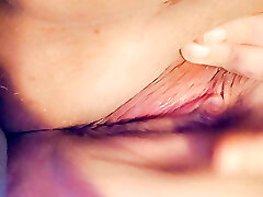 jugando con mi coño gordo mojado jugando con mi coño gordo mojado