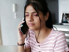 sexo hindi, amateur follando con una hermosa chica india-porno en español