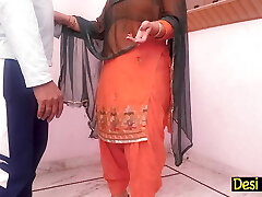 madrastra de 18 años le dio un regalo especial a su hijastro