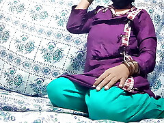 Indian dasi bahabi xxx in the bedroom Indian dasi bahabi xxx in the bedroom