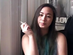 panna di nikotyna z porannym papierosem