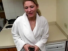 Ashley прижимистый