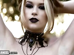 BurningAngel Goth Bunny wycisnąć z analny! BurningAngel Goth Bunny wycisnąć z analny!