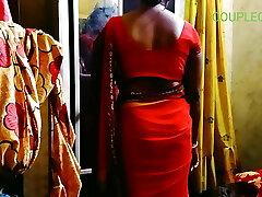 almari me saman laga rahi thi pados ka rahul ne ake