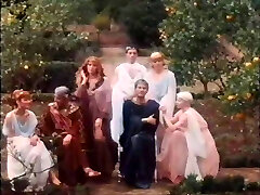 Valerie Kaprisky 1982 Afrodyta - orgie.Avi