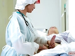 Aleksa Casual Bulge Treatment From A Nurse