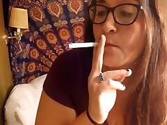 Mind-blowing Bbw Smokes And Talks. Adorable Southern Accent. Down To Earth Jewliesparxx