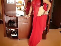 Indian Sex Video Couple Deep Throat & Fucking during Honeymoon - Desi XXX