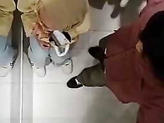 Gadis jilbab sange mesum diruang ganti Gadis jilbab sange mesum diruang ganti