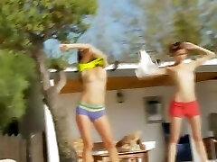 seis desnudos adolescentes en la piscina de rusia