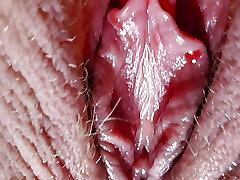 Close up pussy and donk play til I cum squirting