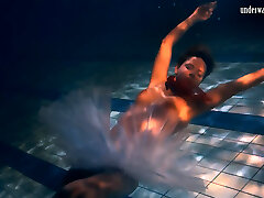 podwodne & ndash; duże cycki i duży tyłek nastolatka bulava lozhkova podwodne & ndash; duże cycki i duży tyłek nastolatka bulava lozhkova