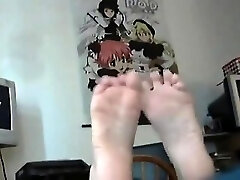 Goth kobieta uwielbia ubrania i jej palce Goth kobieta uwielbia ubrania i jej palce