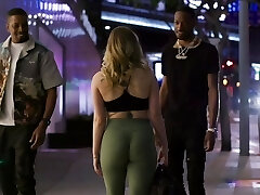 BLACKEDRAW Tiny Gym Honey Anna Claire Gets 2 BBC Work-out