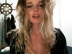 Unexperienced sweet blonde babe sucking cock