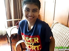 Natural svelte Asian woman Pauw is more than ready for some oral petting