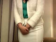 Horny Japanese whore Maika Asai in Crazy cougar, handjobs JAV video