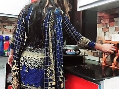 House Wife Butt-banged In Kitchen By Cuckold Husband