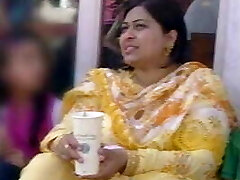 Cum Tribute to a SEXY Paki Aunty