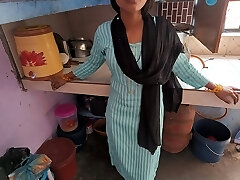 20 yers old Indian Desi seal cram female was har boned by boyfriend first time pain full sex