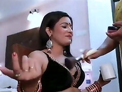 Boss has affair with assistant Boss has affair with assistant