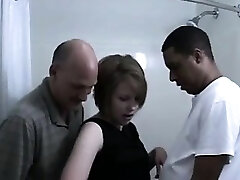 Żona нестарый pożyczonym z zieleni w trójkę