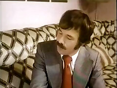 Stary dobry niemiecki film porno z niesamowitym prostytutką Patricia Ромберг