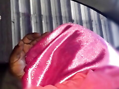 różowa głowa maski. pozwól mi pieprzyć twoją twarz, aż spadnie. subskrybuj onlyfans, aby uzyskać więcej treści