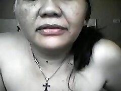 Old FILIPINA aged LYLA G SHOWS OFF HER STRIPPED Figure ON LIVECAM!