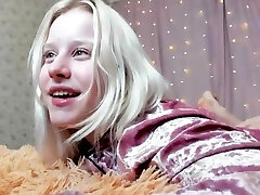 Blonde teen home alone fapping