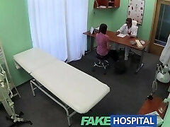 FakeHospital Paziente vuole consigli su dildo bloccato dentro la sua figa