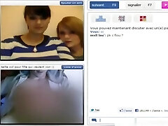 2 insane french girls have cybersex on chat roulette