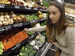 Inspiring senorita visits the supermarket for the super-naughty flashing