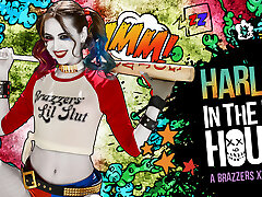 Riley Reid & Bill Bailey en Harley En El Manicomio XXX Parodia - Brazzers