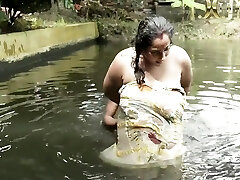 Dirty Yam-sized Boobs Bhabi Bathtub In Pond With Handsome Deborji (outdoor)