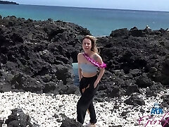 Sweet doll Summer Vixen walks on the beach with her bf