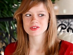 Gwen A Beautiful New Teen - L L, At Night And Big Bumpers