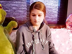 Stepsister uses my weenie to improve her deepthroating skills for her boyfriend Stepsister uses my weenie to improve her deepthroating skills for her boyfriend