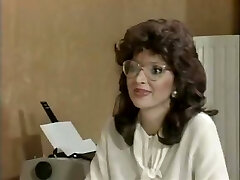 Brunette skank in black stockings gets fucked in missionary position Brunette skank in black stockings gets fucked in missionary position