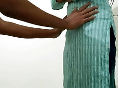 Desi maal ko ghar pe bulakar choda clear Hindi audio Desi maal ko ghar pe bulakar choda clear Hindi audio