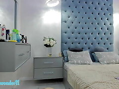 Hot bbw mistress with high heels